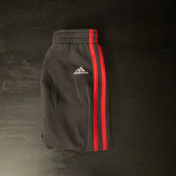 Adidas sweatpants size 3T - Picture 7 of 7